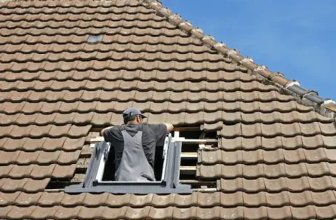Pose de velux - Sarroux - Saint Julien 